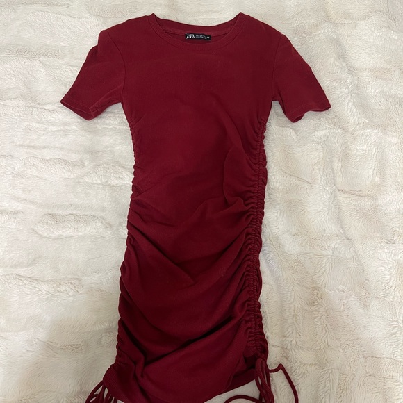 Zara red ruched mini dress - Picture 2 of 5